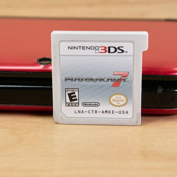 Nintendo 3DS XL / Handheld Gaming Console / With Mario Kart 7 / Tested & Working - Picture 11 of 11